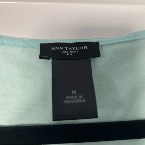 Ann Taylor medium blouse light blue turquoise career sleeveless suit - Picture 3 of 4